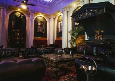 New Orleans bars with entertainment